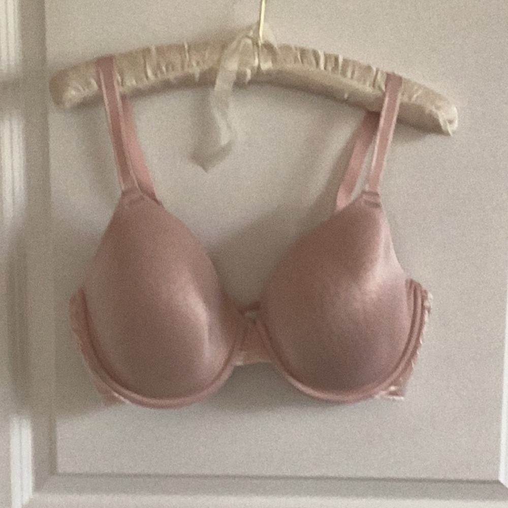 Light Pink T-Shirt Bra - Women's Intimates